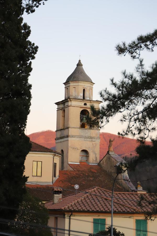 Monti Guesthouse Monti di Licciana Nardi Екстер'єр фото