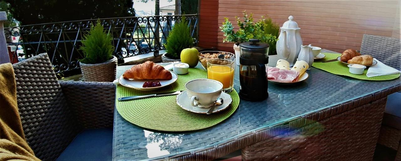 Monti Guesthouse Monti di Licciana Nardi Екстер'єр фото